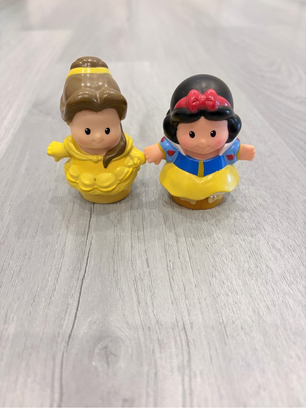 Belle and Snow White Figure Little People